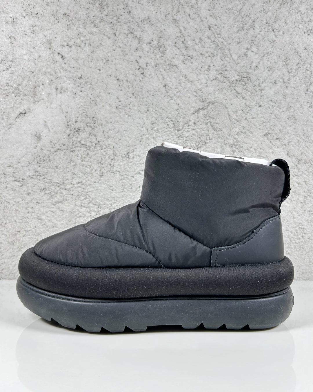UGG Classic Maxi Mini Boot Black