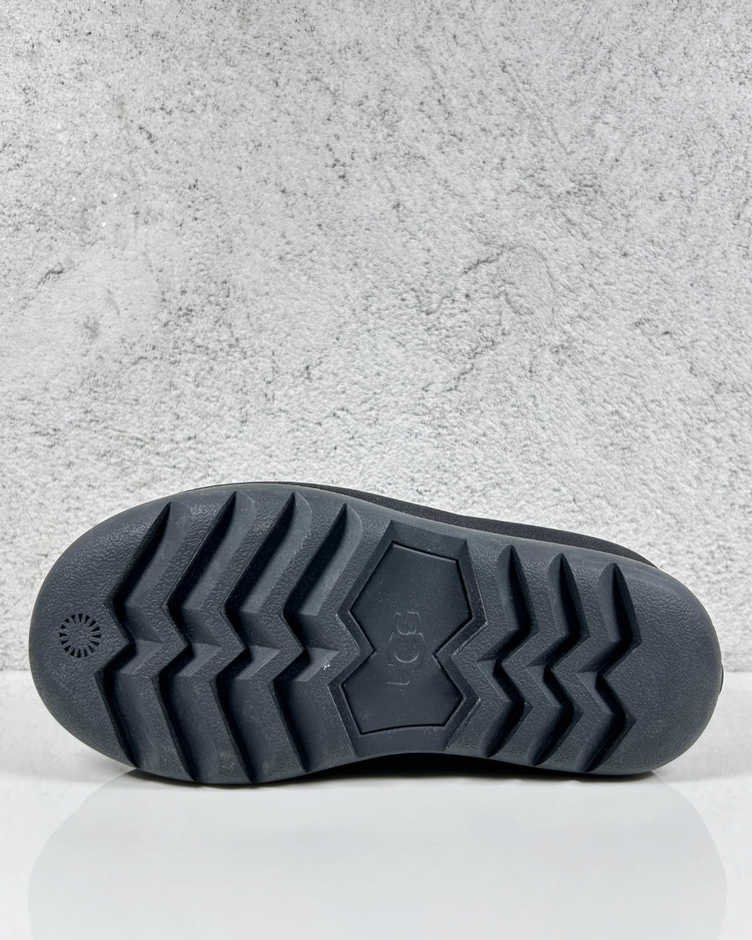UGG Classic Maxi Mini Boot Black