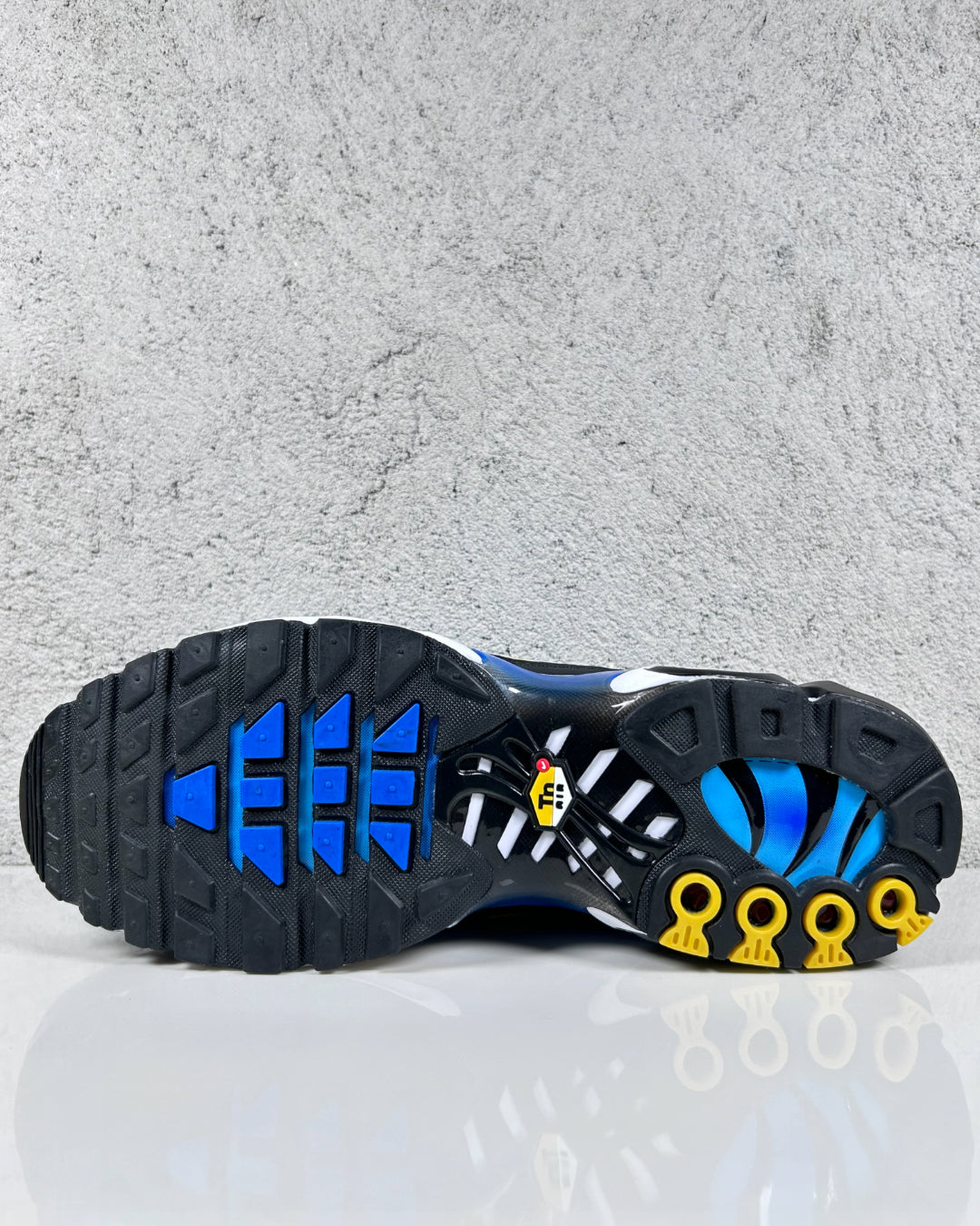 Nike Air Max Plus OG Hyper Blue