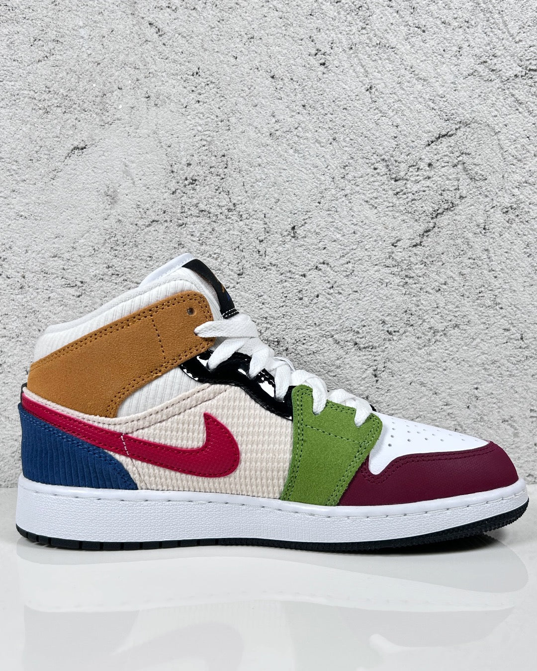 Nike Air Jordan 1 Mid SE Patchwork Messy Room