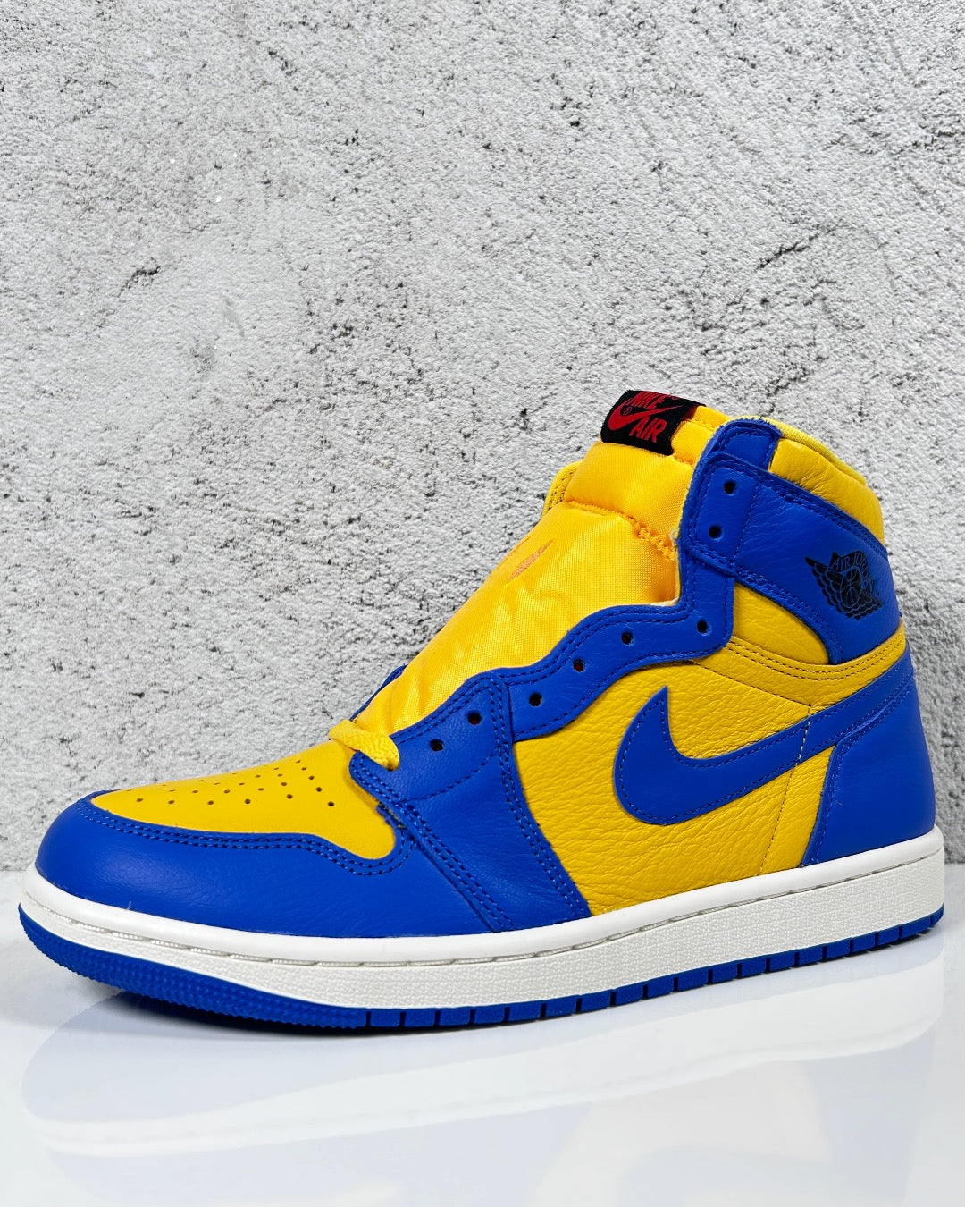 Air Jordan 1 Retro High OG Reverse Laney