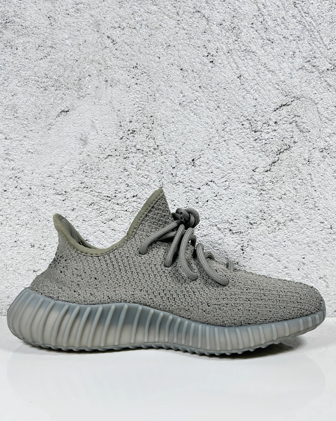 Adidas Yeezy Boost 350 v2 Granite
