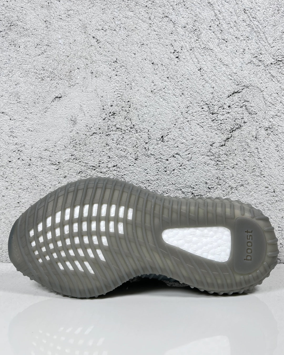 Adidas Yeezy Boost 350 v2 Granite
