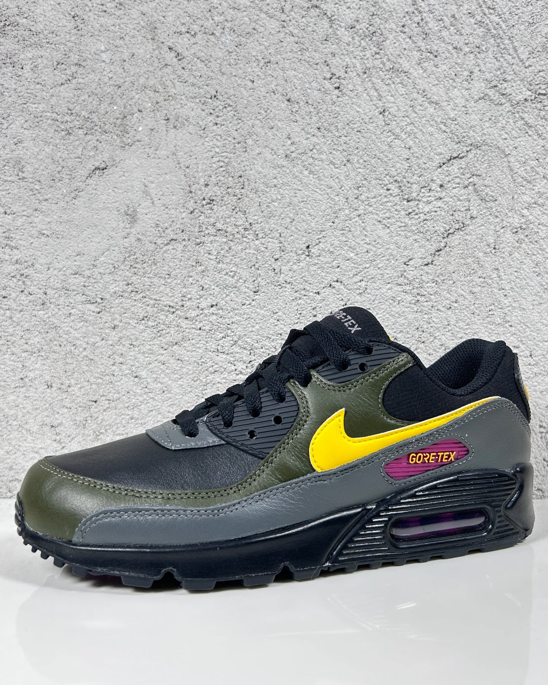 Nike Air Max 90 GORE-TEX Black Cargo Khaki