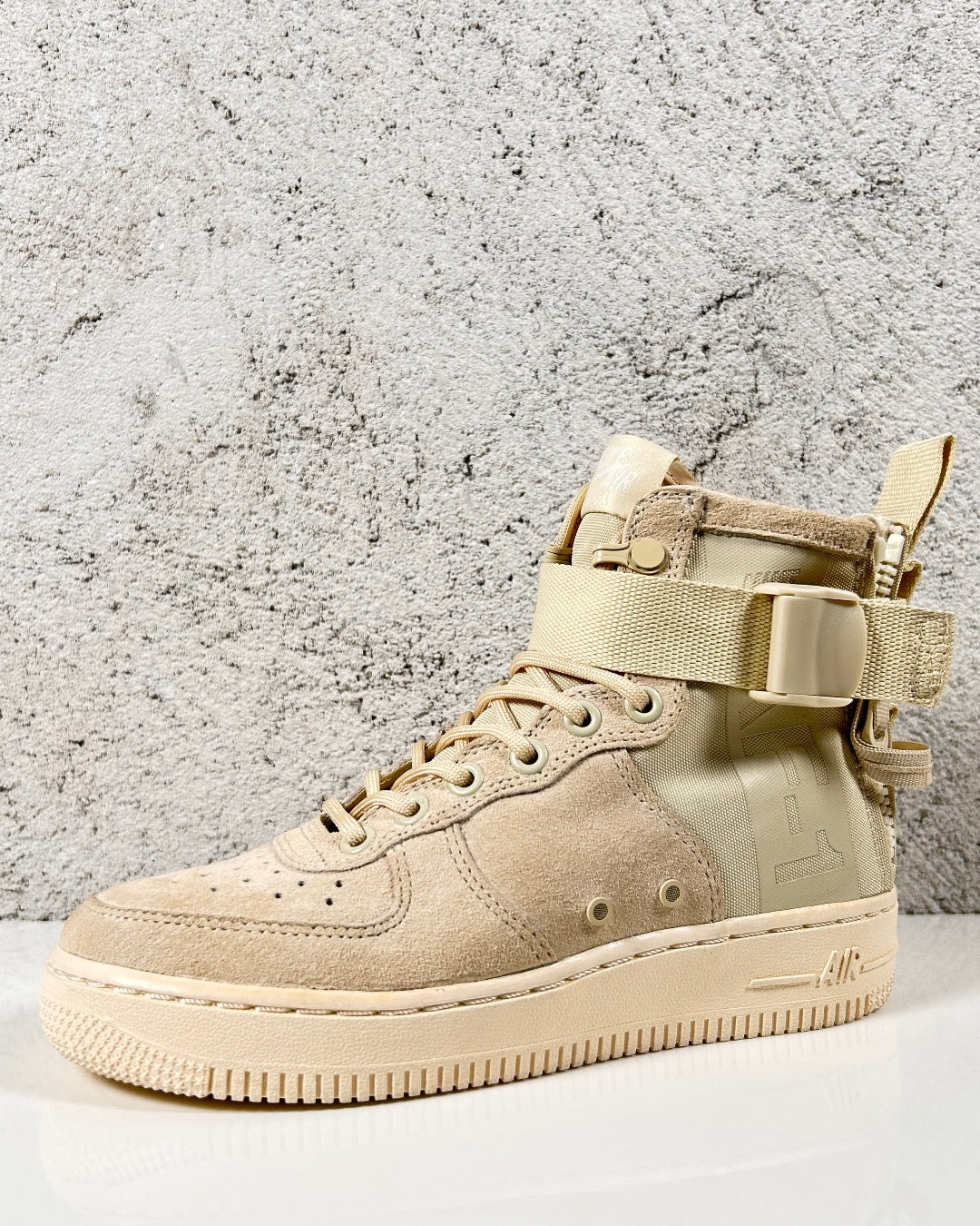 Nike SF Air Force 1 Mid Fossil