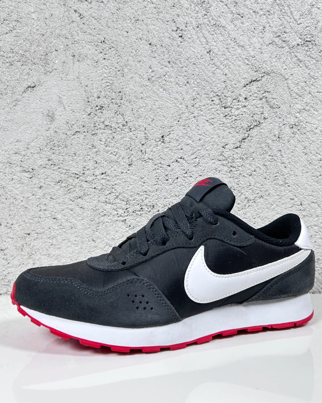 Nike Daybreak Valiant