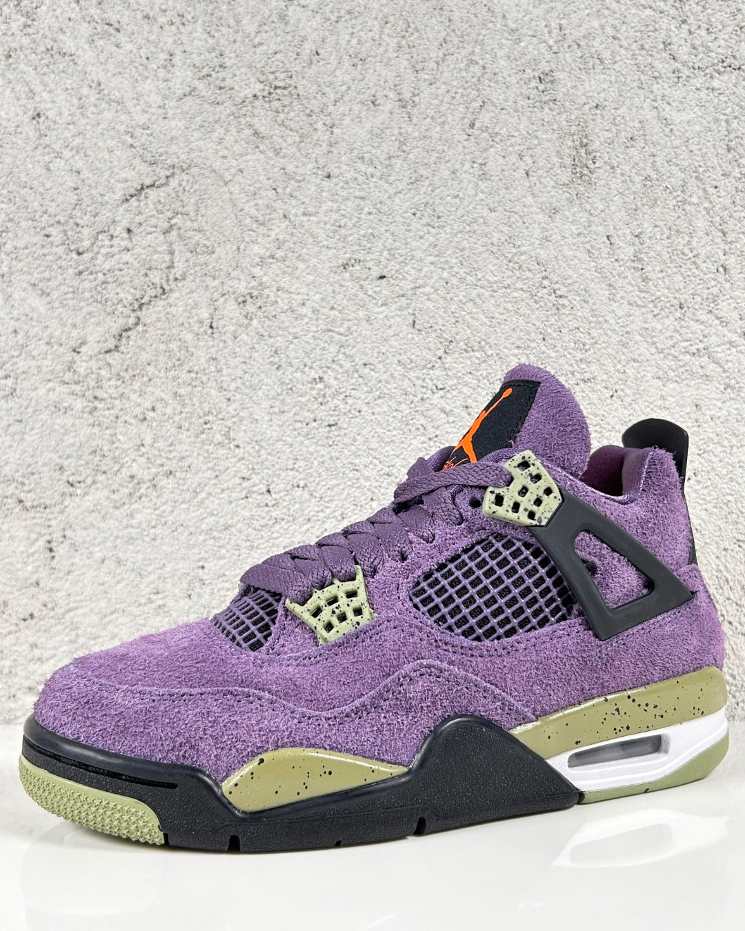 Air Jordan 4 Canyon Purple