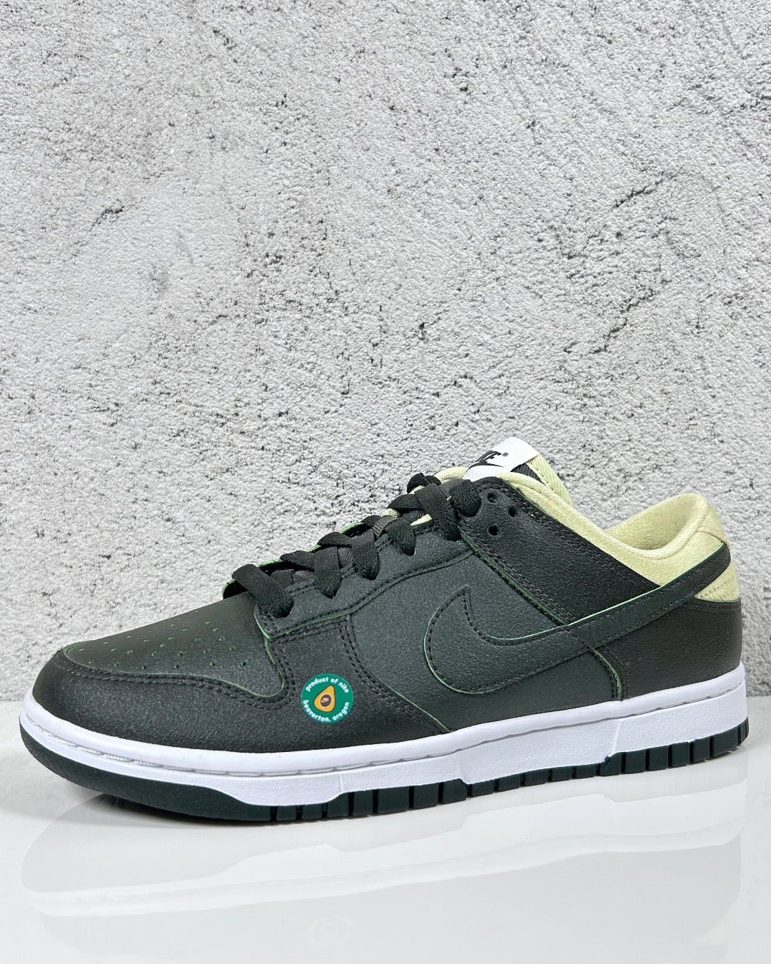 Nike Dunk Low Avocado LX