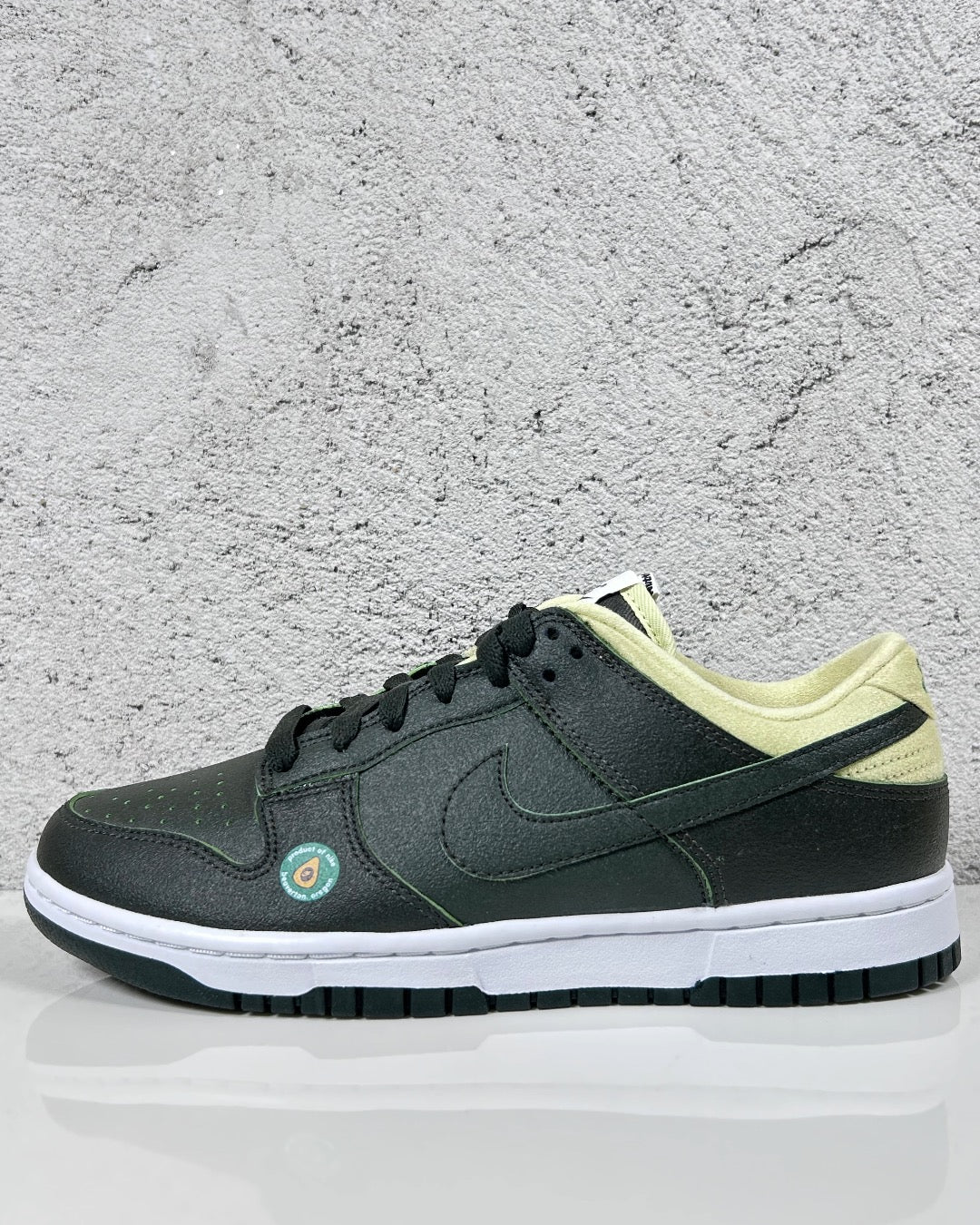 Nike Dunk Low Avocado LX