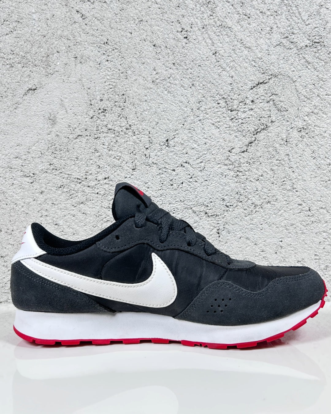 Nike Daybreak Valiant