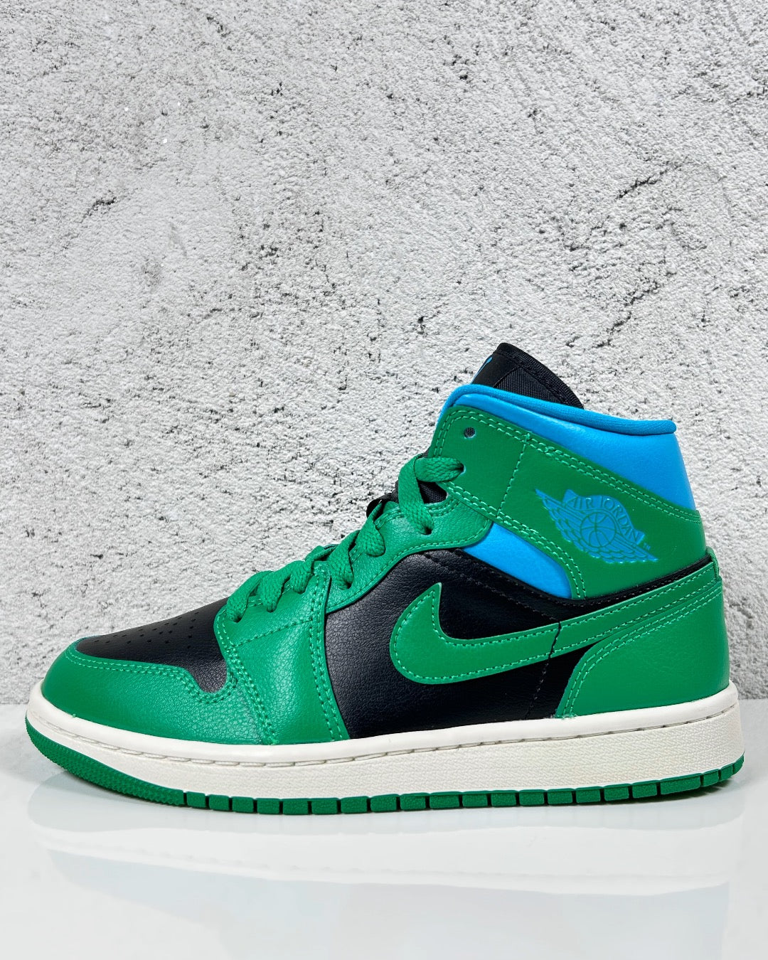 Air Jordan 1 Mid Lucky Green Aquatone