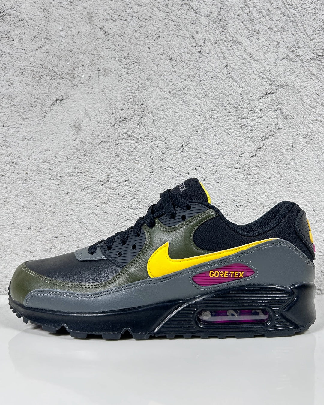 Nike Air Max 90 GORE-TEX Black Cargo Khaki