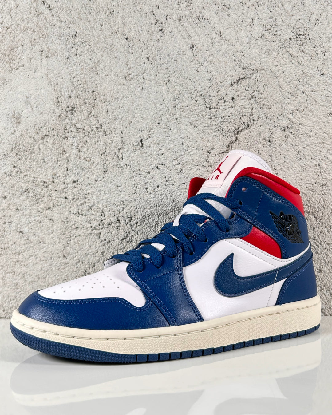 Air Jordan 1 Mid French Blue