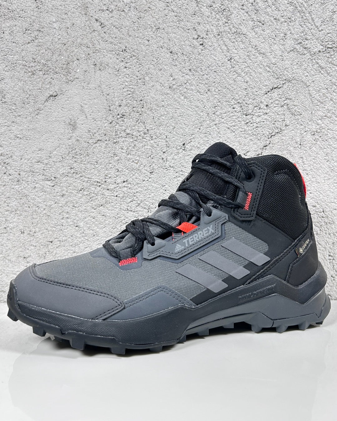 Adidas TERREX AX4 MID GTX